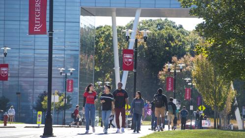 Students on Livingston Campus